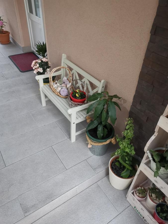 Apartments Luka Rab Town Zewnętrze zdjęcie