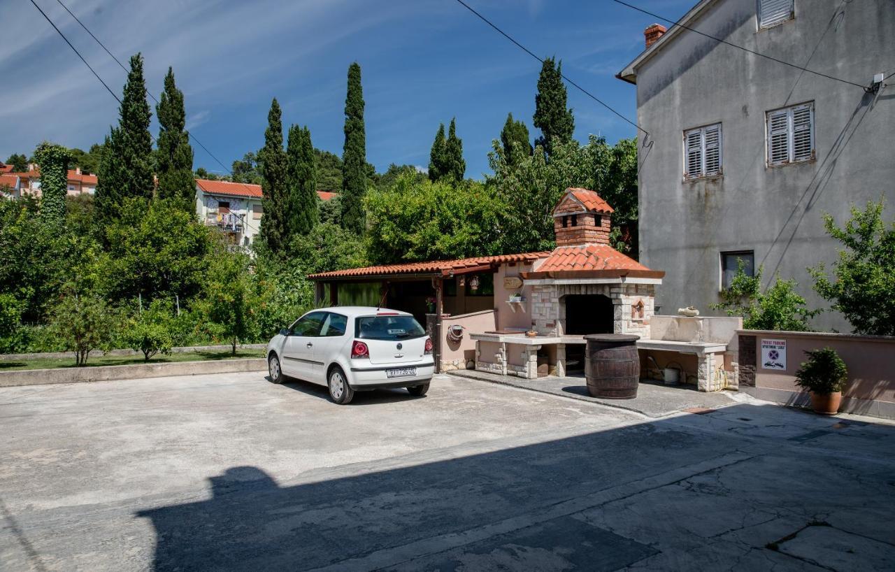 Apartments Luka Rab Town Zewnętrze zdjęcie