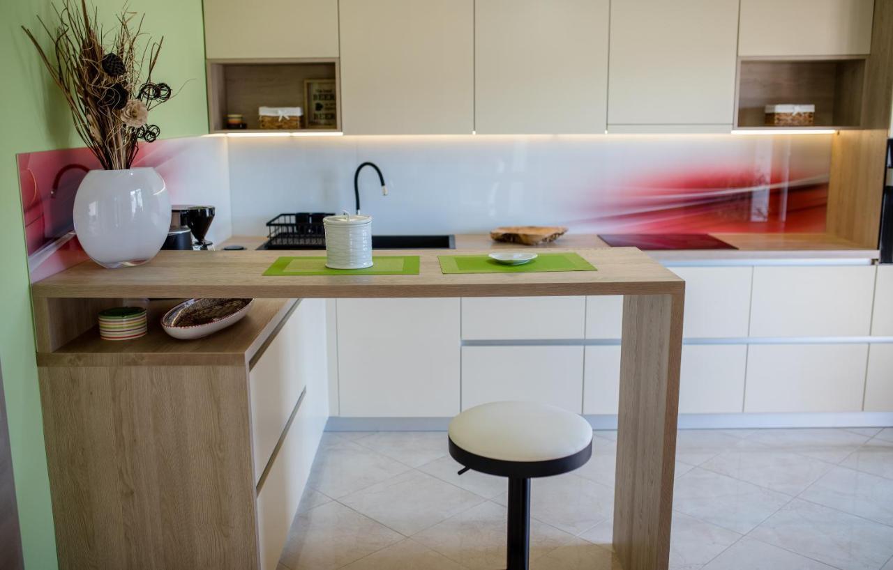 Apartments Luka Rab Town Zewnętrze zdjęcie