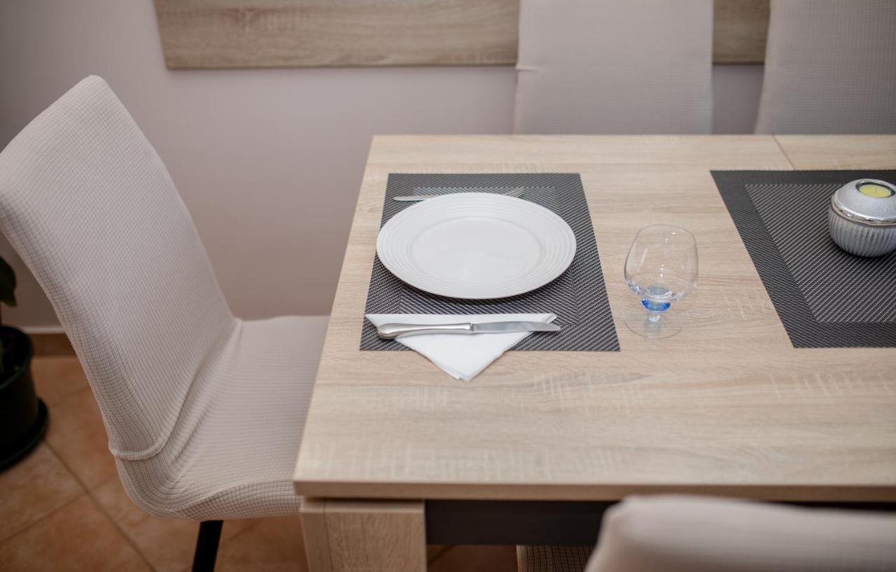 Apartments Luka Rab Town Zewnętrze zdjęcie