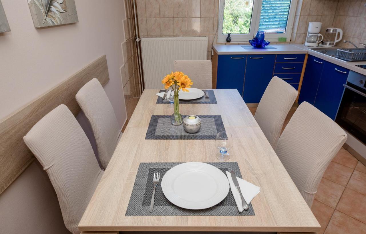 Apartments Luka Rab Town Zewnętrze zdjęcie