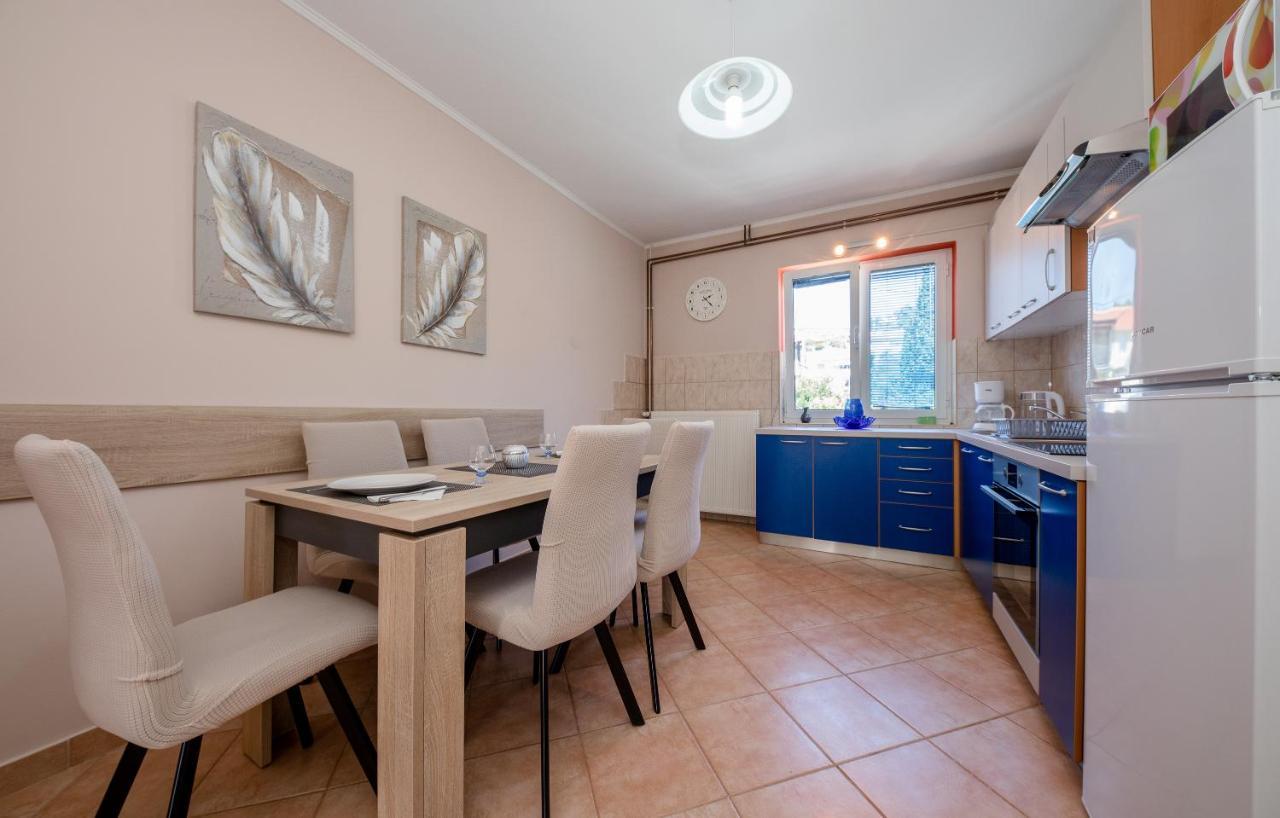 Apartments Luka Rab Town Zewnętrze zdjęcie