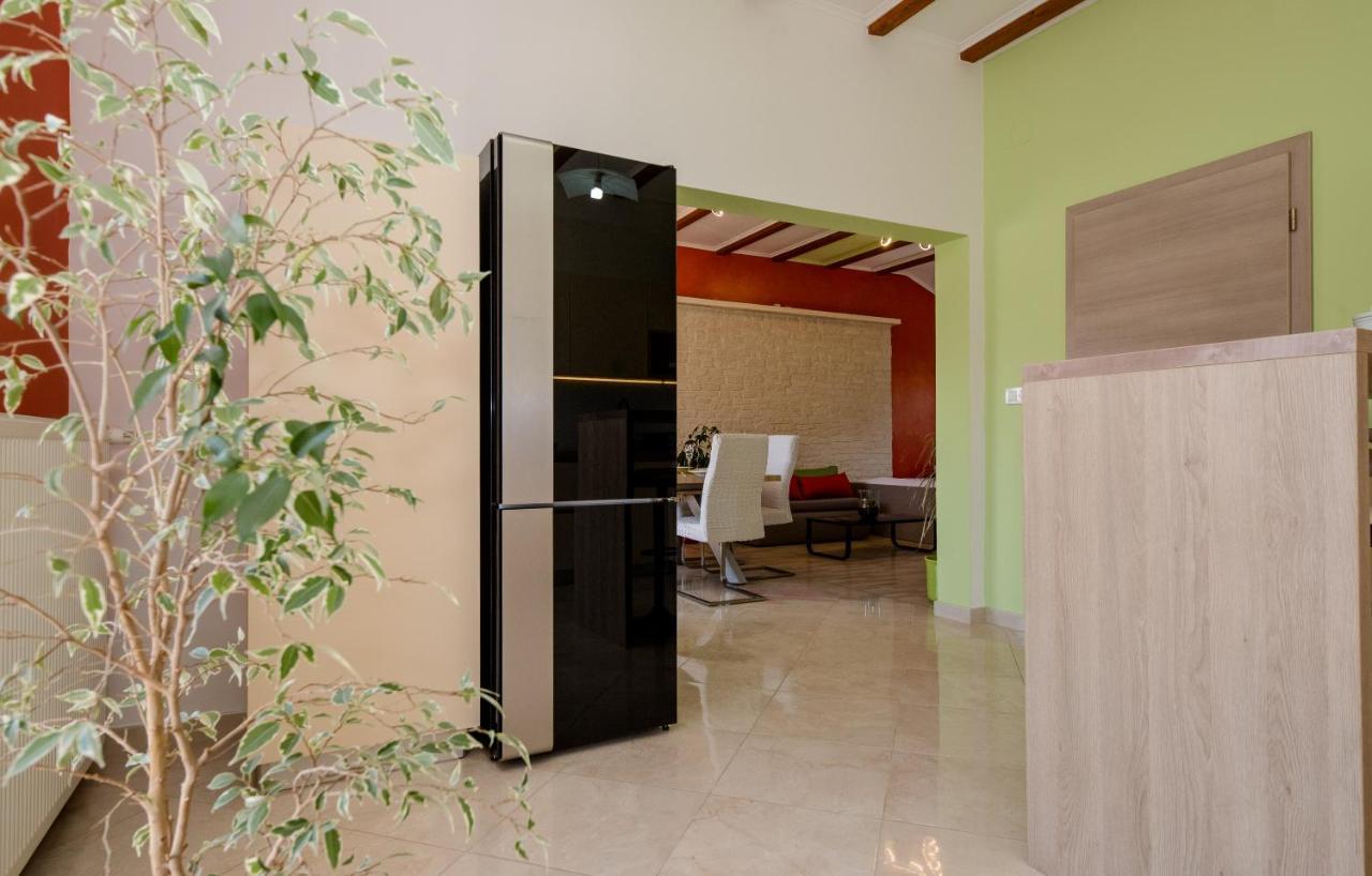 Apartments Luka Rab Town Zewnętrze zdjęcie