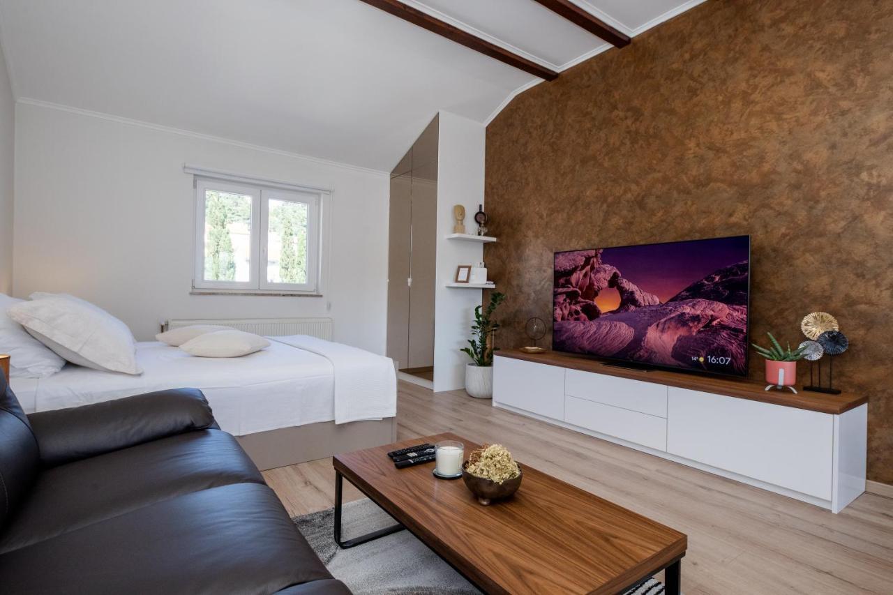 Apartments Luka Rab Town Zewnętrze zdjęcie