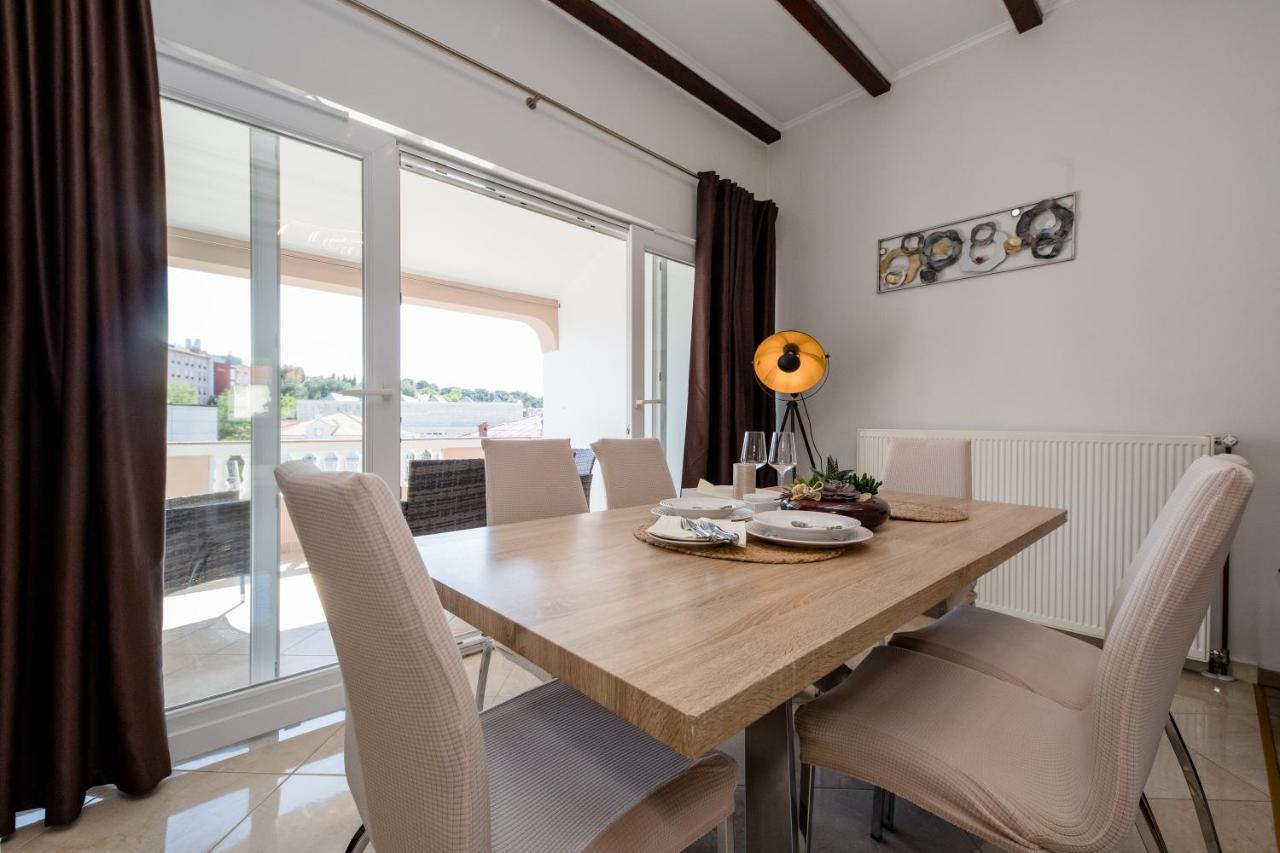 Apartments Luka Rab Town Zewnętrze zdjęcie