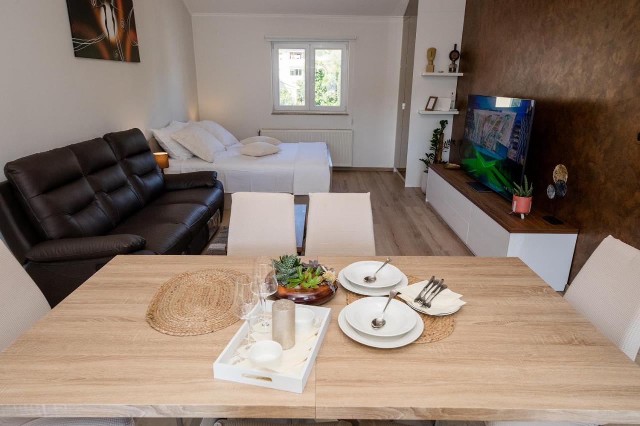 Apartments Luka Rab Town Zewnętrze zdjęcie